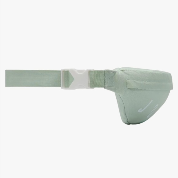 NIKE Air Jordan Belt Bag/Fanny Pack size large color is Pistachio frost - Picture 4 of 8